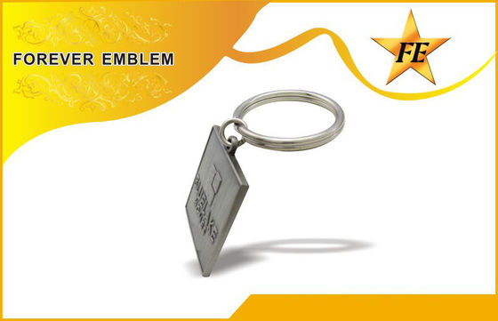 Κράμα τετραγωνικό προωθητικό Keychains ψευδάργυρου σιδήρου σμάλτων για τα δώρα επετείου