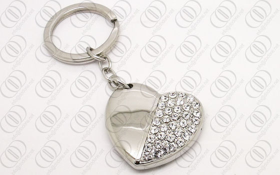 Μορφή Keychain καρδιών ανοξείδωτου κοσμήματος με τα σαφή κρύσταλλα Swarovski